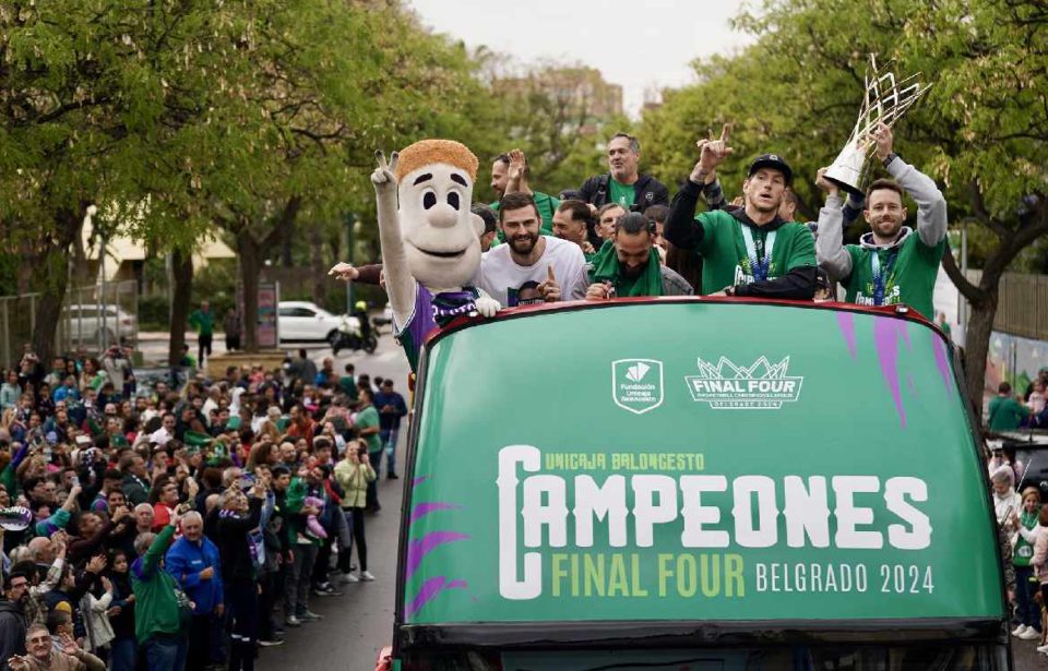 Málaga celebra con el Unicaja la Basketball Champios League pese a la lluvia