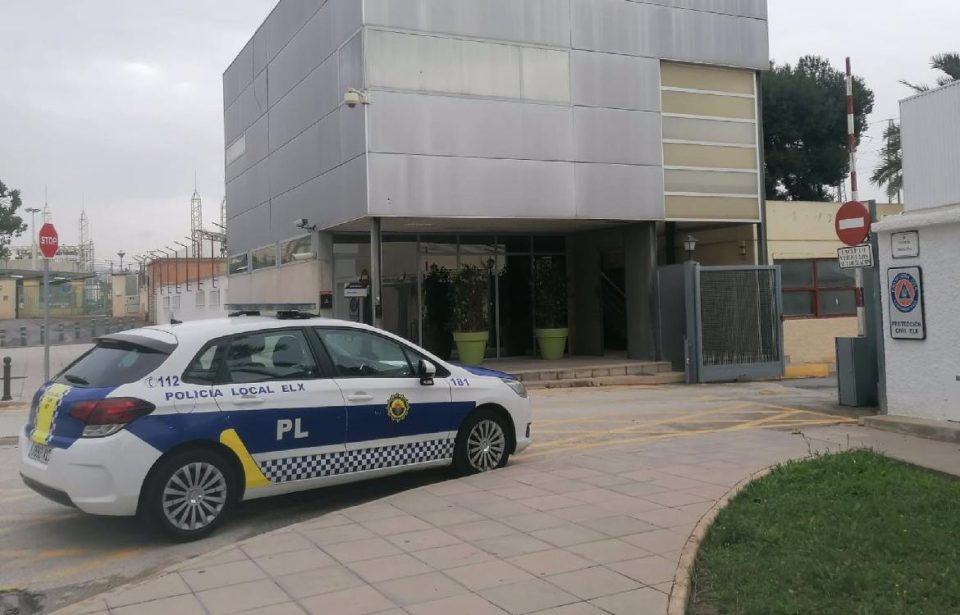 Detenido en Elche (Alicante) un hombre por perseguir a su expareja de la que tenía una orden de alejamiento