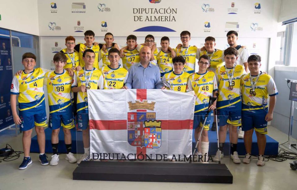 Bahía Almería Balonmano se prepara para defender los colores de Almería en el Campeonato de España