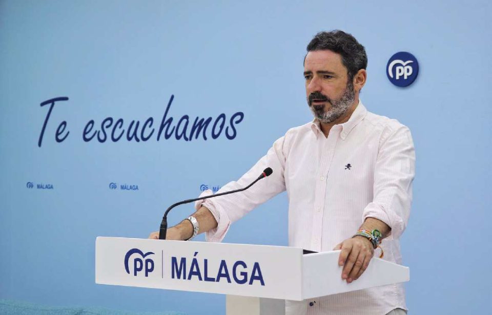 PP critica que el Gobierno tarde 14 meses en encomendar la redacción del proyecto de la depuradora de Axarquía