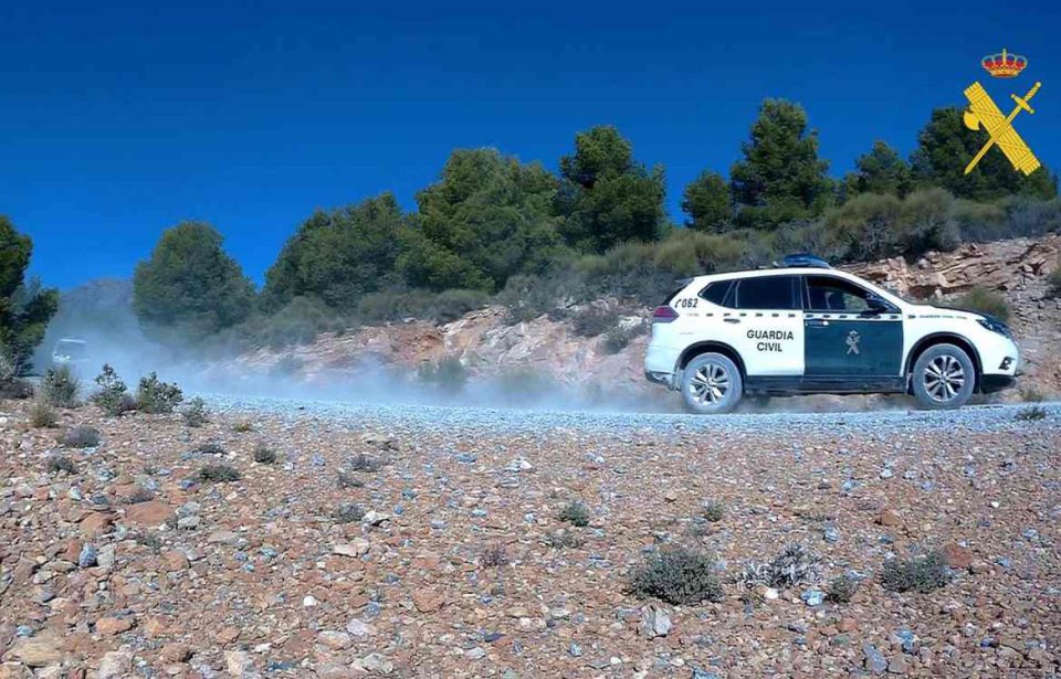 Rescatan a un ciclista "muy debilitado" y desorientado tras varias horas en ruta en un cerro de Laujar