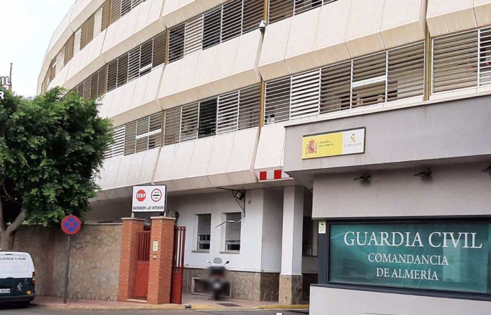 Investigado por estafar con un Bizum en la compra de un piso simulando ser guardia civil (Almería)