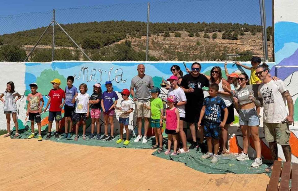 La Diputación organiza un taller de pintura de mural en la localidad de María