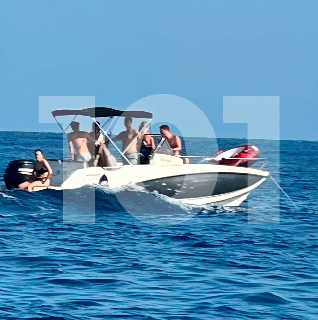 Leonor disfrutó de un paseo en barco en Málaga