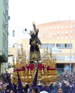 El Nazareno del Perdón, en su salida del Martes Santo. FIRMA: Hermandad de Nueva Esperanza