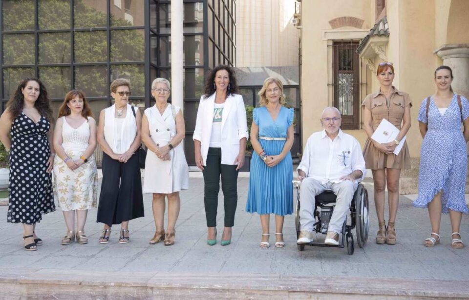 Almería suscribe convenios sociales con Verdiblanca, Altea, Mujeres Juristas y Amigos de Alzheimer