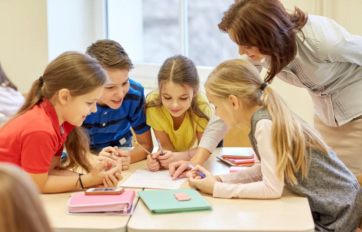 Calendario escolar Andalucía 2024-2025: Primer día de curso, vacaciones, días festivos...