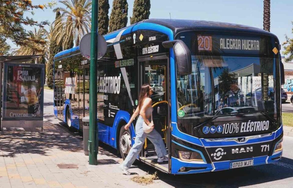 Cómo llegar a la Universidad de Málaga en autobús