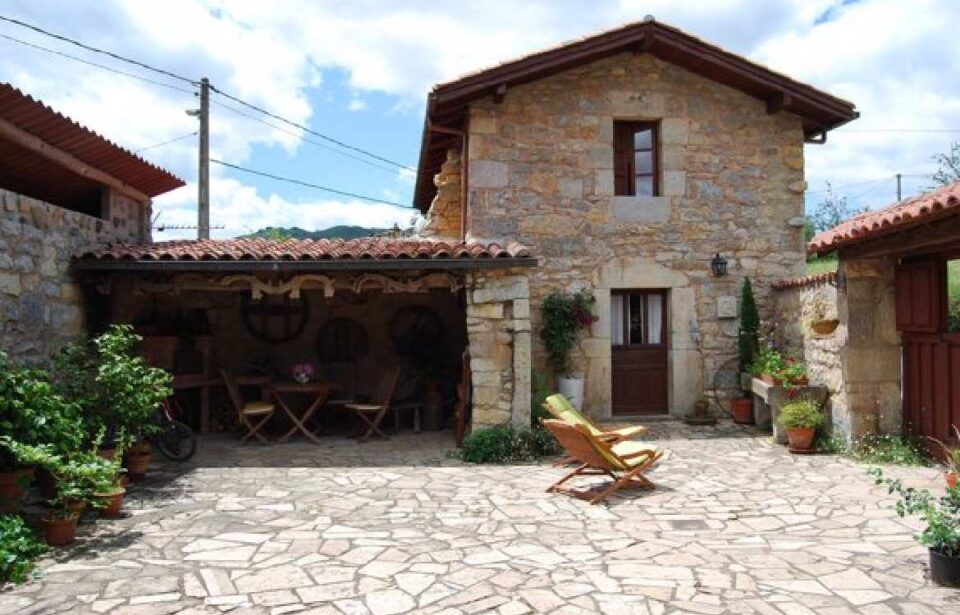 Las casas rurales, uno de los alojamientos extrahoteleros que más aumenta su número de visitantes y pernoctaciones.