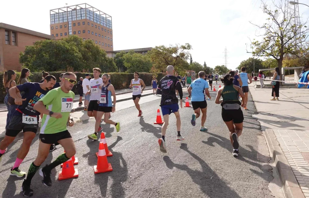 La Universidad de Málaga corre por la solidaridad con la oncología infantil