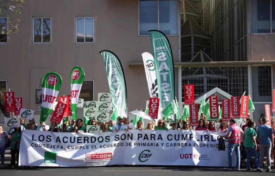 Nueva concentración en Málaga por la sanidad: "No abandonaremos las protestas hasta que se cumpla lo pactado".