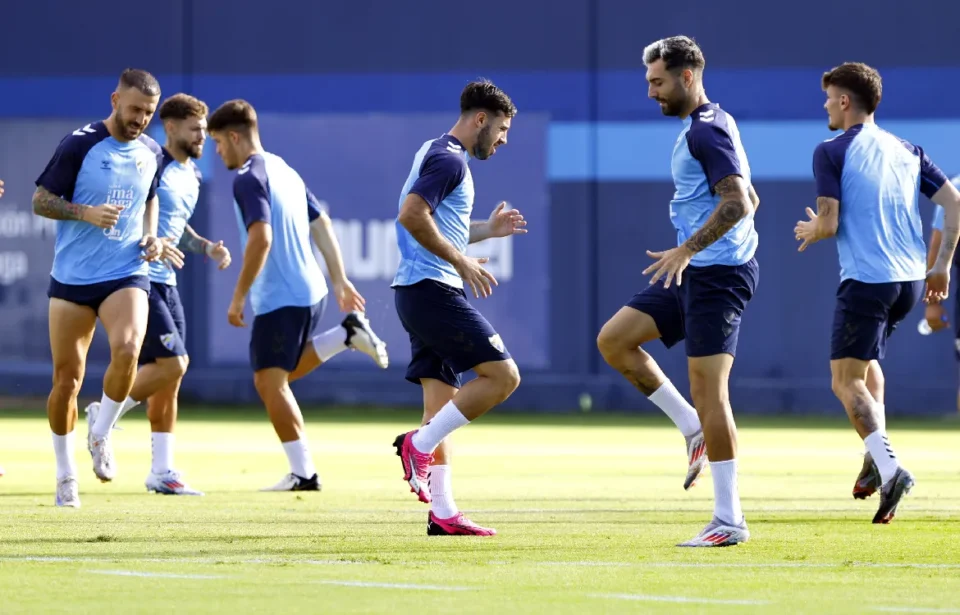 Luismi sigue sin entrenar con el Málaga a pocos días del duelo ante el Oviedo