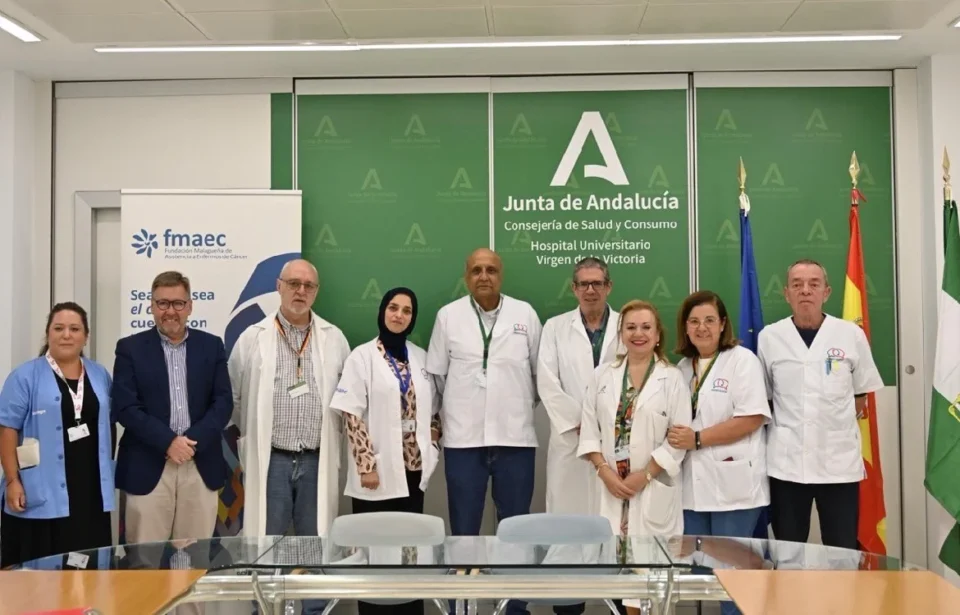 Una decena de intérpretes voluntarios atiende las necesidades de comunicación en habla no castellana en el Hospital Clínico.