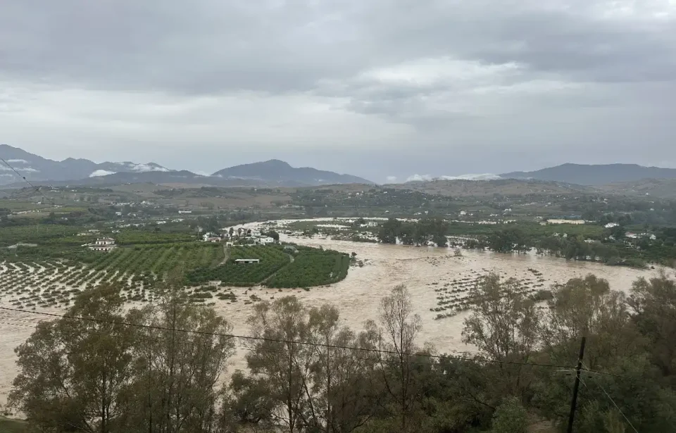 Así han vivido los bomberos la DANA: "Hay familias que han estado en una situación muy límite"