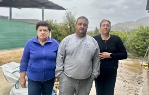 Sin agua en los grifos, coches desaparecidos y empresas paralizadas: así viven los vecinos del Guadalhorce la DANA